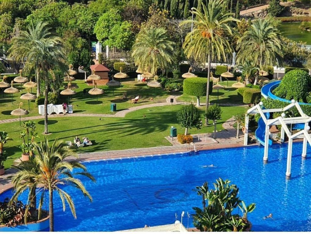 Appartment Totally Upgraded At Benal Beach Benalmadena Bagian luar foto