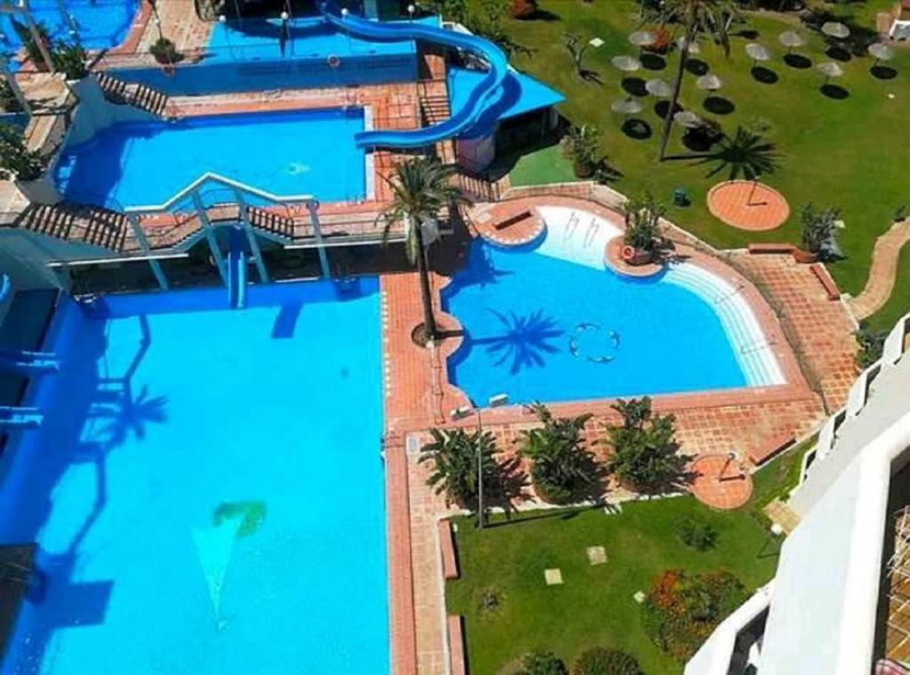 Appartment Totally Upgraded At Benal Beach Benalmadena Bagian luar foto
