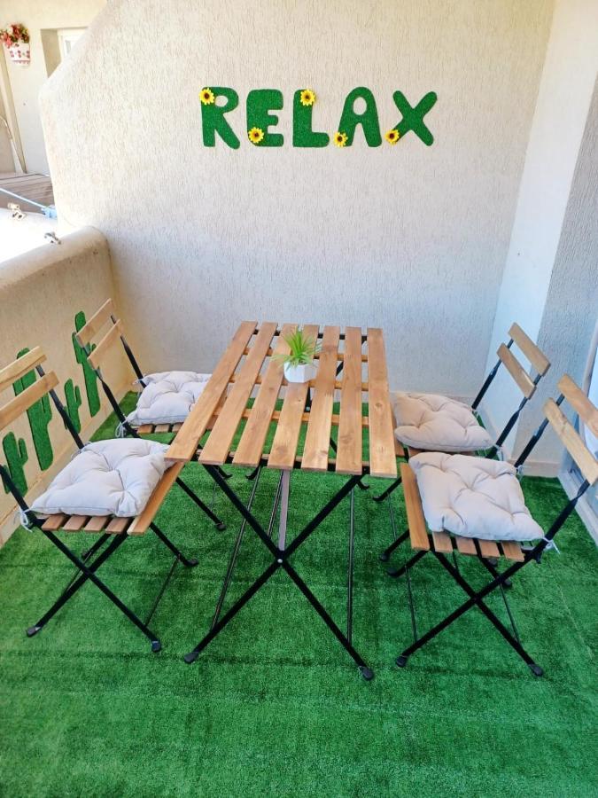 Appartment Totally Upgraded At Benal Beach Benalmadena Bagian luar foto